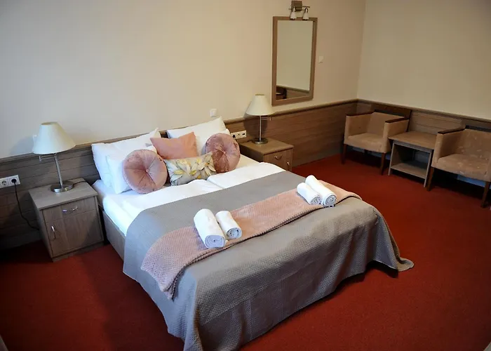 Hotel Harom Gunar