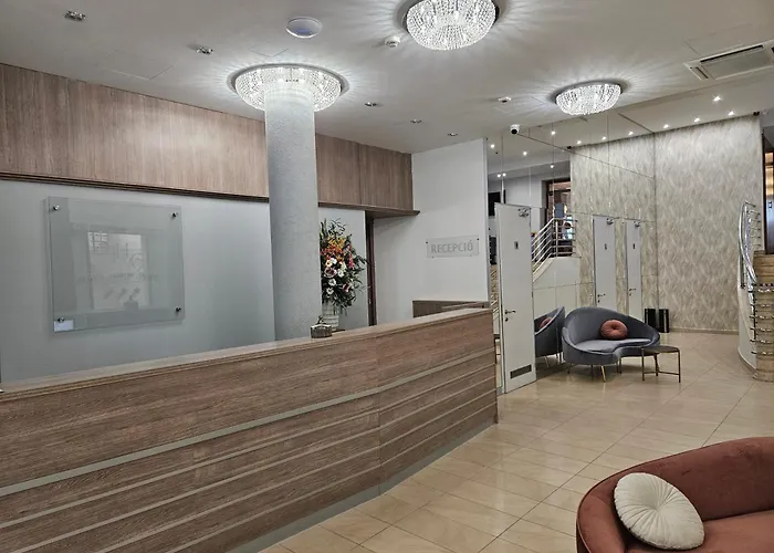 Hotel Harom Gunar